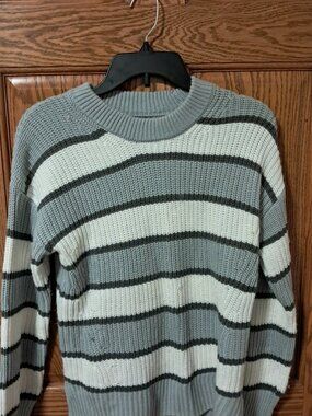 womens sweater size s